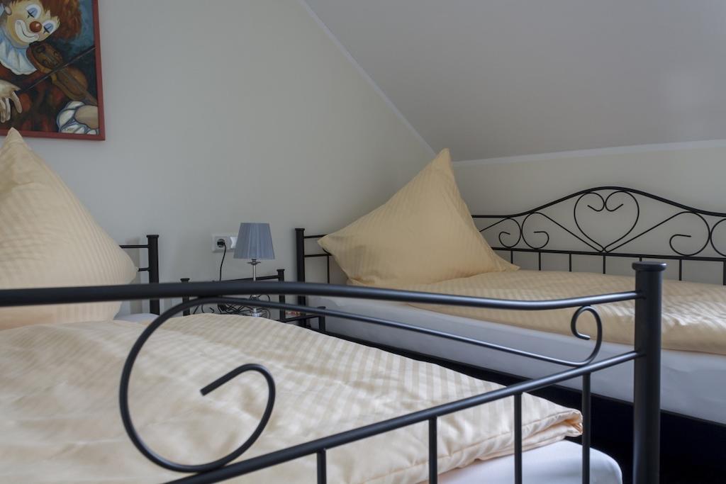 Haus Am Lagunenbad Ferienwohnung Ettelsberg Willingen  Værelse billede